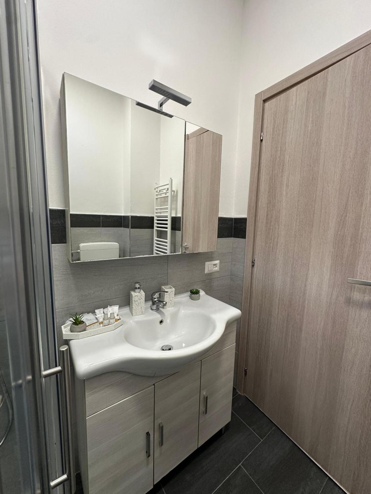 Apartment Jessy Baveno Exterior foto